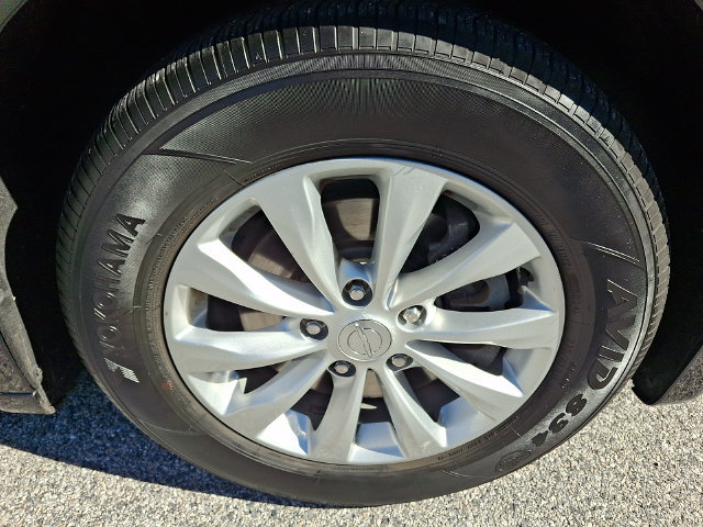 Used 2017 Chrysler Pacifica Touring-L FWD image 10