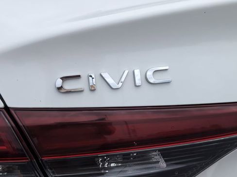 Used 2025 Honda Civic Sport Touring image 5
