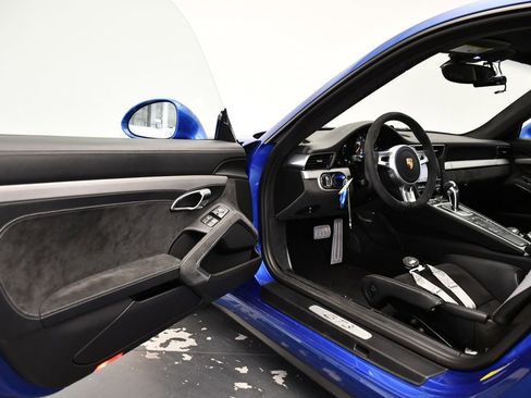Used 2015 Porsche 911 GT3 image 31