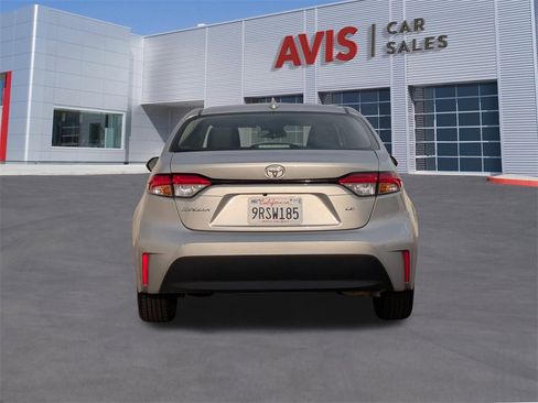 Used 2025 Toyota Corolla LE image 7