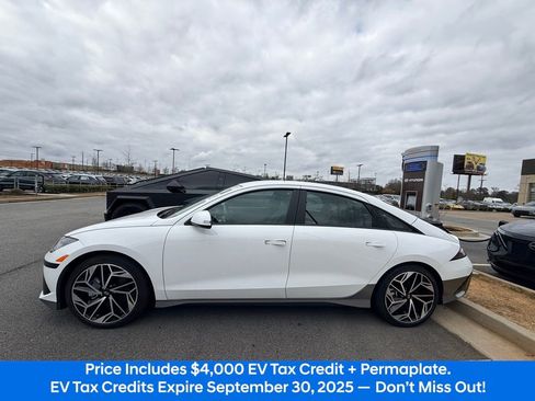 Used 2023 Hyundai Ioniq 6 SEL image 2
