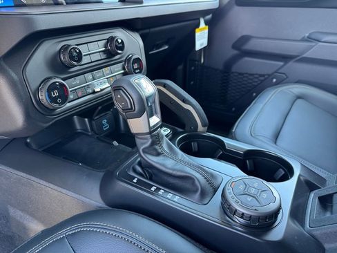 New 2025 Ford Bronco Badlands image 31