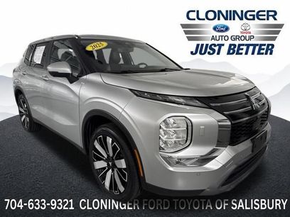 Used 2025 Mitsubishi Outlander SE
