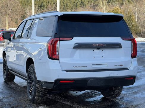 Used 2023 GMC Yukon XL AT4 image 45