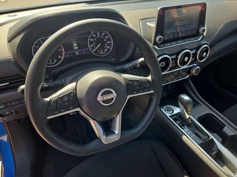 Used 2025 Nissan Sentra SV FWD image 15