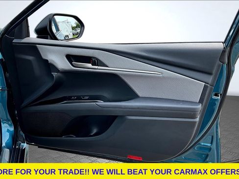 Used 2025 Toyota Camry SE FWD image 25