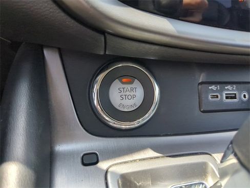 Used 2023 Nissan Murano SL w/ SL Moonroof Package image 34