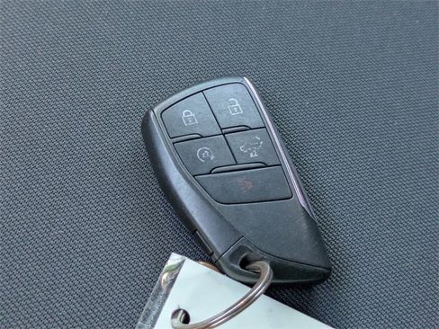 Used 2022 Chevrolet Silverado 1500 Custom image 32