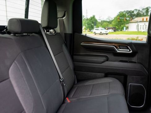 Used 2025 Chevrolet Silverado 1500 RST w/ Convenience Package II RWD image 9