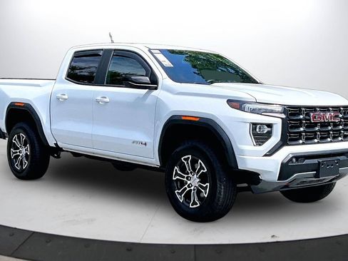 Used 2023 GMC Canyon AT4 AWD/4WD image 2