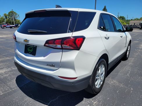 Certified 2024 Chevrolet Equinox LS w/ LS Convenience Package FWD image 5