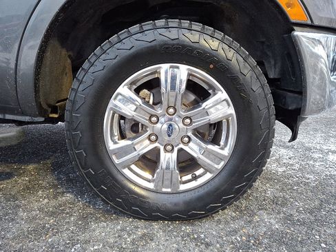 Used 2019 Ford Ranger XLT w/ Equipment Group 301A Mid image 8