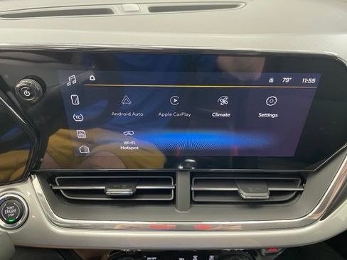 New 2026 Chevrolet Trax LT w/ Driver Confidence Package FWD image 3