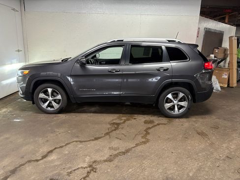 Used 2021 Jeep Cherokee Limited AWD/4WD image 6