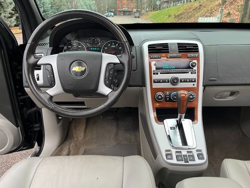 Used 2009 Chevrolet Equinox LT w/ LT Preferred Equipment Group image 21