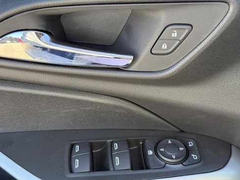 New 2026 Chevrolet Trax RS image 19