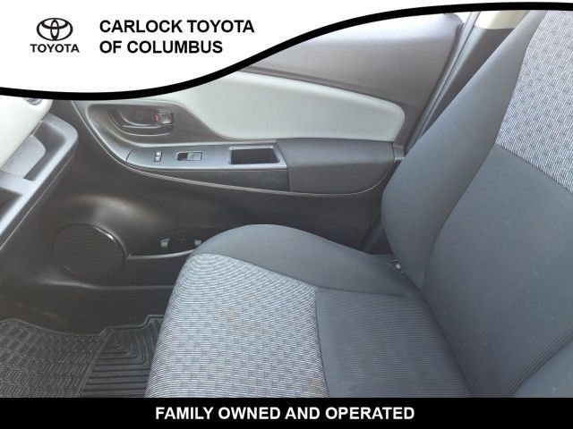 Used 2017 Toyota Yaris L FWD image 13