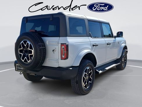 New 2026 Ford Bronco Outer Banks image 12