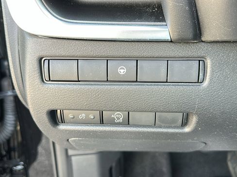 Certified 2023 Nissan Rogue SV image 13