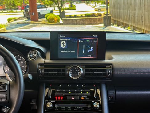 Used 2025 Lexus IS 350 F Sport RWD image 30