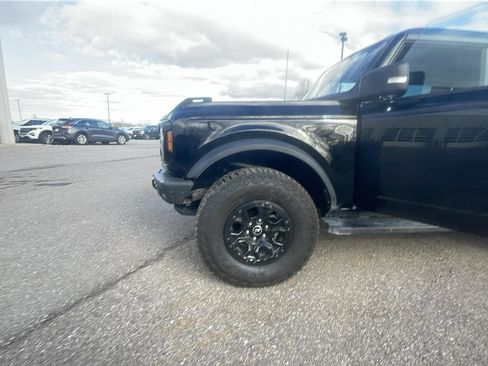 Used 2024 Ford Bronco Wildtrak image 25