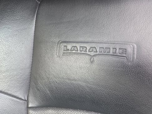 Used 2015 RAM 1500 Laramie w/ Convenience Group AWD/4WD image 15