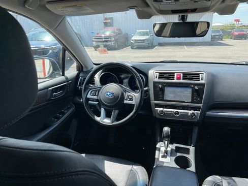 Used 2017 Subaru Outback 2.5i Limited AWD/4WD image 41