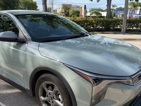 Used 2025 Kia K4 FWD image 2