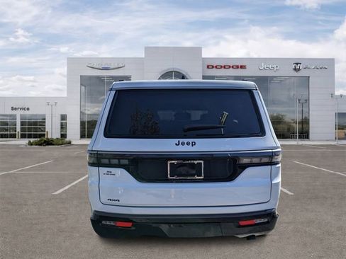 New 2026 Jeep Grand Wagoneer 4WD image 4