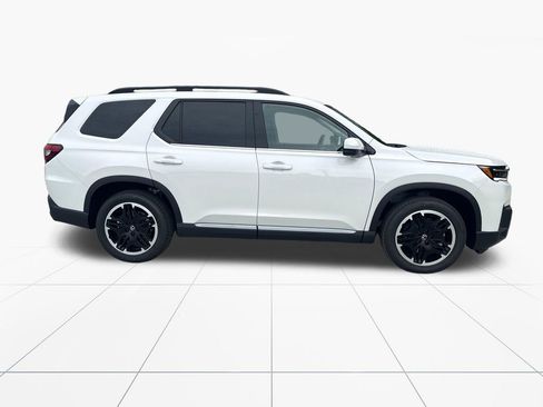 New 2026 Honda Pilot Touring image 10