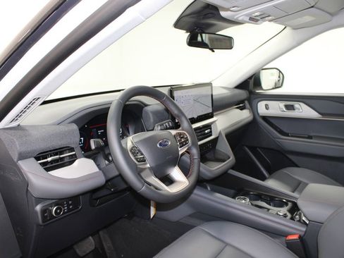 New 2026 Ford Explorer Active image 22