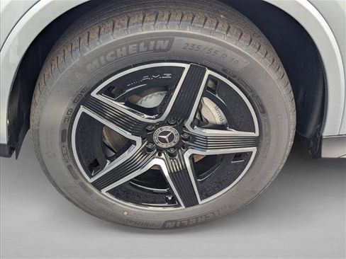 Used 2026 Mercedes-Benz GLC 300 4MATIC image 9