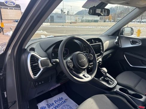 New 2025 Kia Soul LX image 21