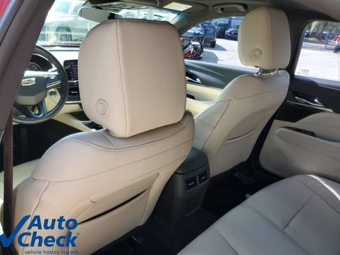 Used 2020 Cadillac CT4 Luxury w/ Sun And Sound Package RWD image 12
