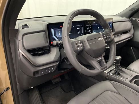 Used 2027 Kia Seltos X-Line SX w/ X-Line SX Prestige Package AWD/4WD image 2