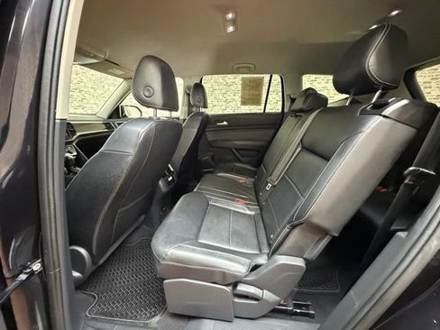 Used 2022 Volkswagen Atlas SE FWD image 12