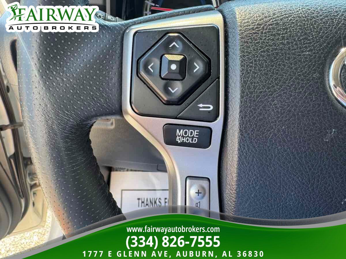 Used 2019 Toyota 4Runner Limited AWD/4WD image 19