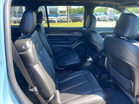 New 2026 Jeep Grand Cherokee L Limited w/ Limited Altitude Package RWD image 13
