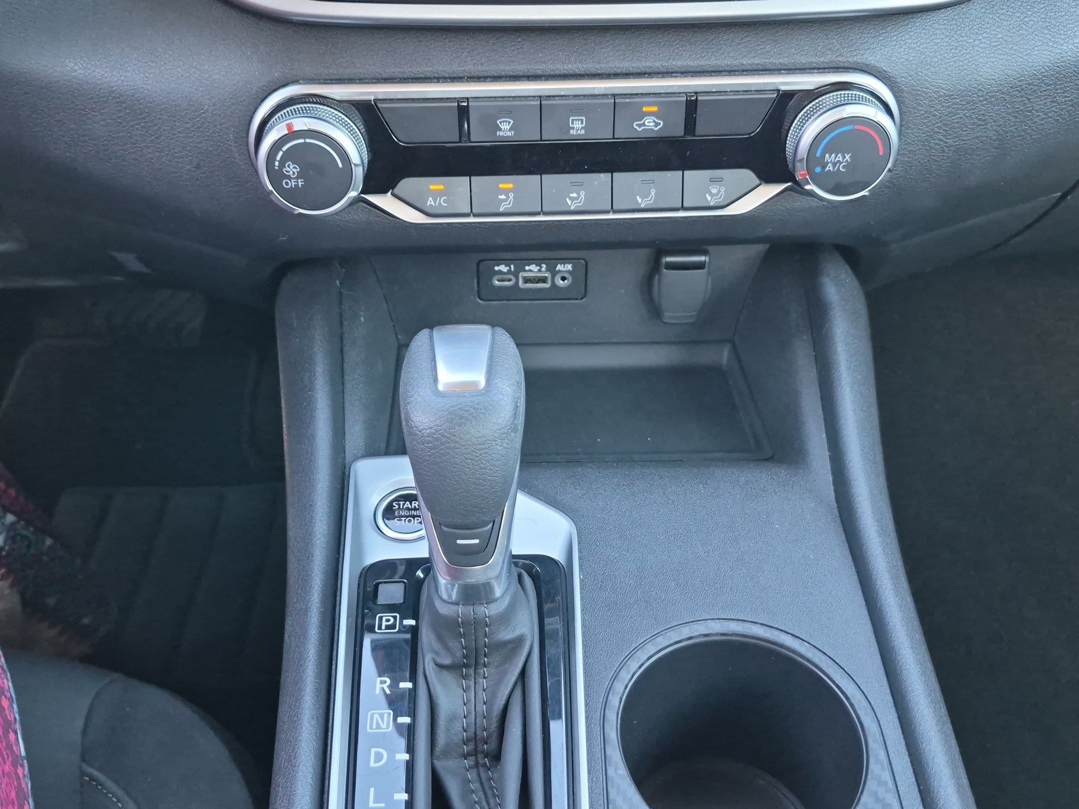 Used 2025 Nissan Altima 2.5 SV FWD image 25