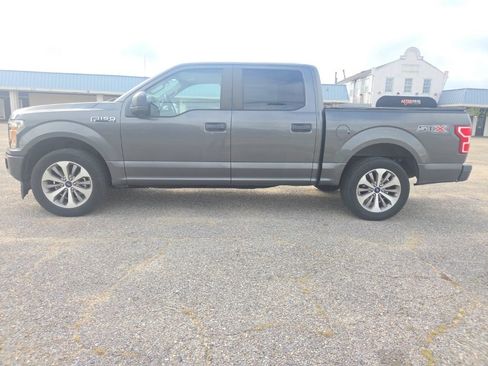 Used 2018 Ford F150 XL w/ Equipment Group 101A Mid RWD image 4
