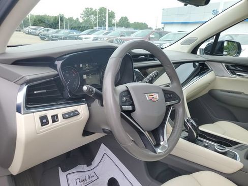 Used 2021 Cadillac XT6 Premium Luxury AWD/4WD image 8