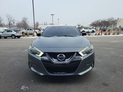 Used 2018 Nissan Maxima Platinum image 9