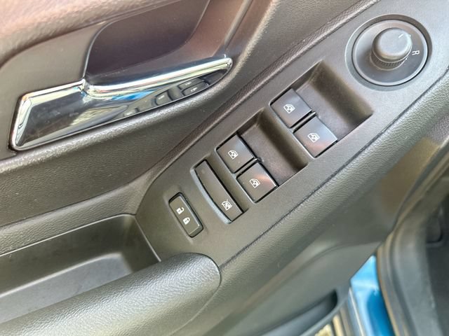 Used 2020 Chevrolet Trax LT w/ LT Convenience Package FWD image 26