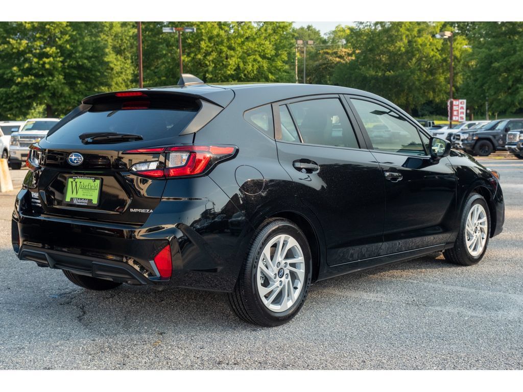 Used 2025 Subaru Impreza 2.0i AWD/4WD image 8