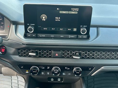 Used 2025 Honda Accord SE image 12
