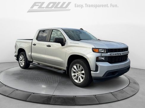 Used 2020 Chevrolet Silverado 1500 Custom w/ Custom Value Package image 1