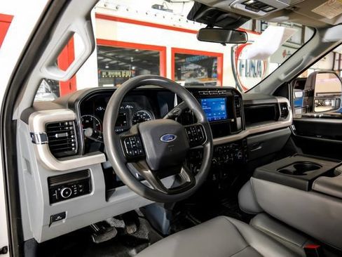 Used 2024 Ford F250 XL w/ XL Off-Road Package AWD/4WD image 5