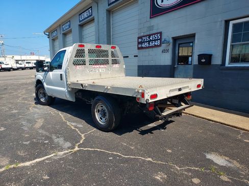 Used 2016 Ford F250 XL RWD image 2