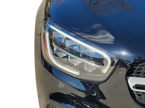 Used 2021 Mercedes-Benz GLC 300 4MATIC Coupe image 10