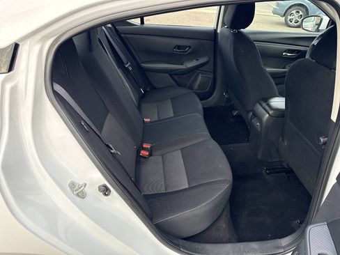 Used 2024 Nissan Sentra SV FWD image 13